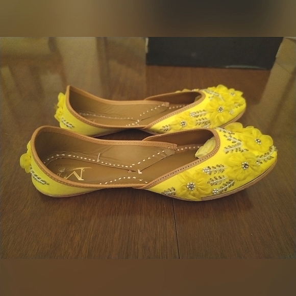 Leather Indian Juttis Juthis Khussa - Picture 2 of 5